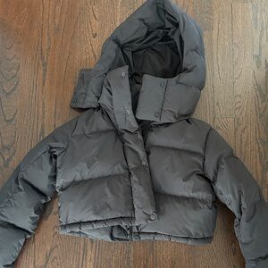 lululemon athletica cropped black Wonder  Puff Jacket